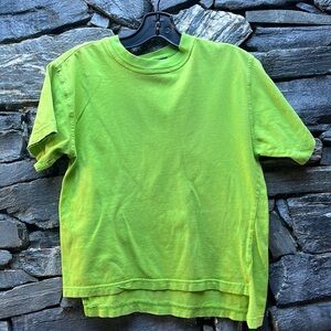 Vintage Bright Green T-shirt  🌈